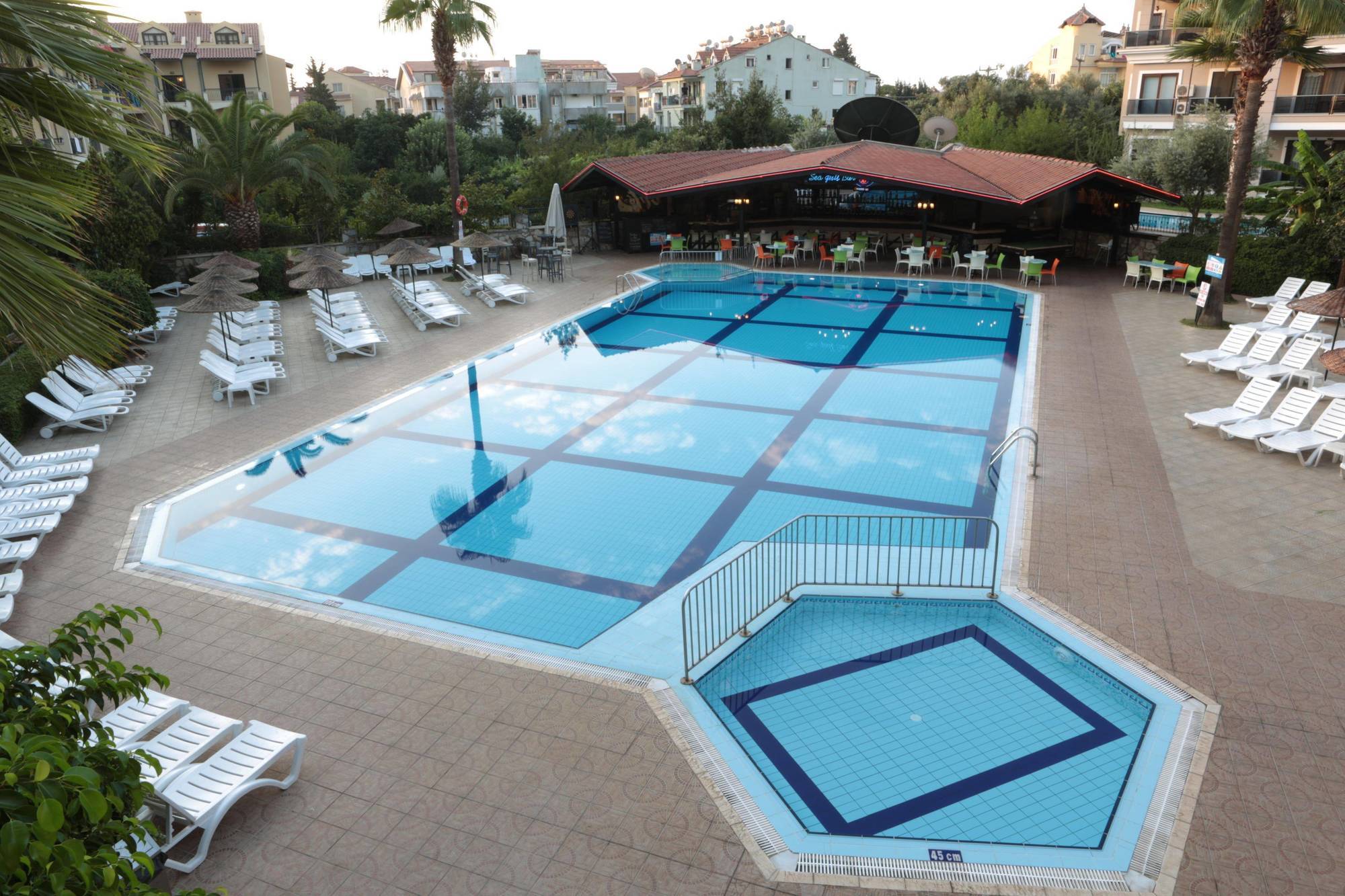 Club Turquoise Apart Marmaris Exterior foto